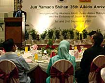 Yamada Shihan thanking everyone, especially to Tun Abdul Rahman Yakub for his efforts in introducing Aikido in Malaysia some 35 years ago.