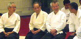 Attention focused on Takase Shihan during a break