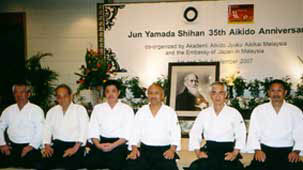 From left:Fukakusa Shihan, Somemiya Sensei, Atsushi Yamada, Fujita Shihan, Yamada Shihan and Takase Shihan.