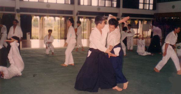 Moriteru Dojo-cho(now 3rd Doshu) and 15-year-old Atsushi Suhaimi Yamada